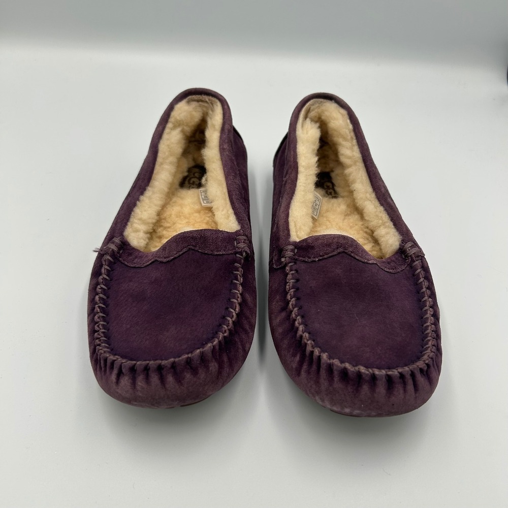 UGG Ansley Moccasin Slippers Womens 6 Purple Suede Sheepskin Lining 5732